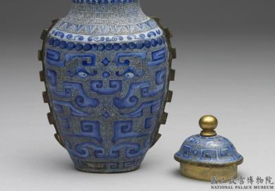 图片[2]-Copper lidded jar with vertical flanges and painted enamel decor, Qing dynasty, Qianlong reign (1736-1795)-China Archive